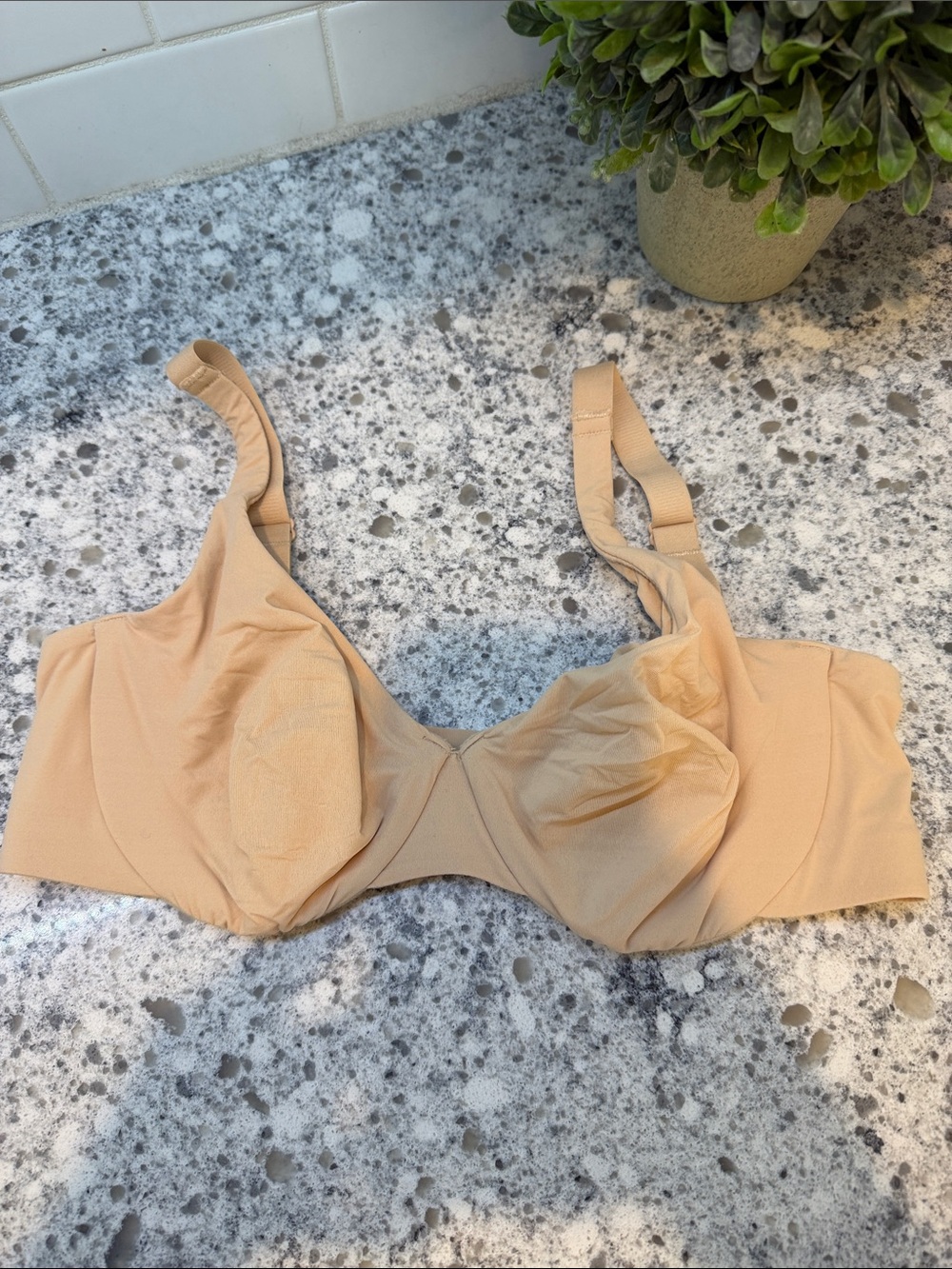 Feelingirl Nude Full Coverage Underwire Bra - Comfort Support size 34B